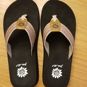 Yellowbox Flip Flops  size 7.5